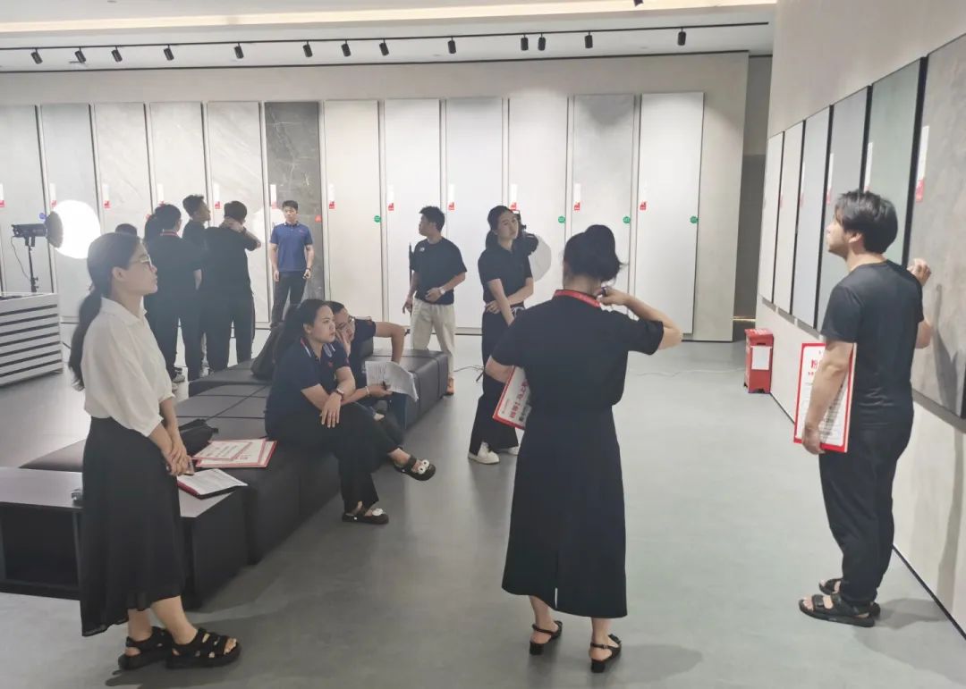 抖“星”行動丨大將軍瓷磚2023抖音直播陪跑計劃啟動,引爆流量密碼!(圖10) 抖“星”行動丨大將軍瓷磚2023抖音直播陪跑計劃啟動,引爆流量密碼!(圖10)