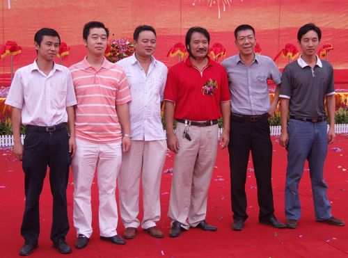 將軍企業拋光磚線勝利剪彩優質產品成功下線
(圖7)