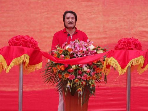 將軍企業拋光磚線勝利剪彩優質產品成功下線
(圖3)