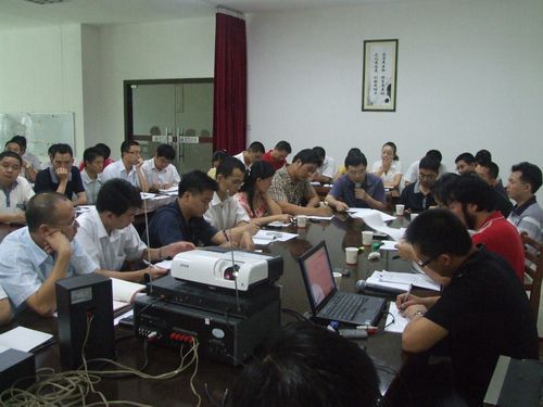 從優秀走向卓越——大將軍陶瓷2009年中營銷工作總結會7月1日召開
(圖2)