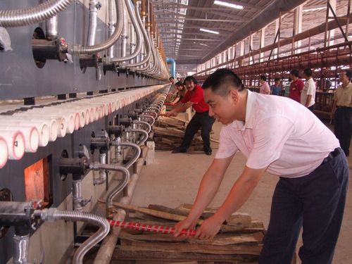 將軍企業拋光磚生產線點火投產
(圖2)