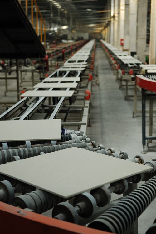 將軍二廠新窯首批產品優等品率達98%
(圖1) 將軍二廠新窯首批產品優等品率達98%
(圖1)