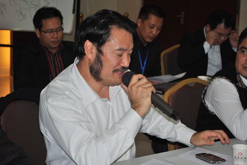 2011,我們HOLD住了
(圖16) 2011,我們HOLD住了
(圖16)