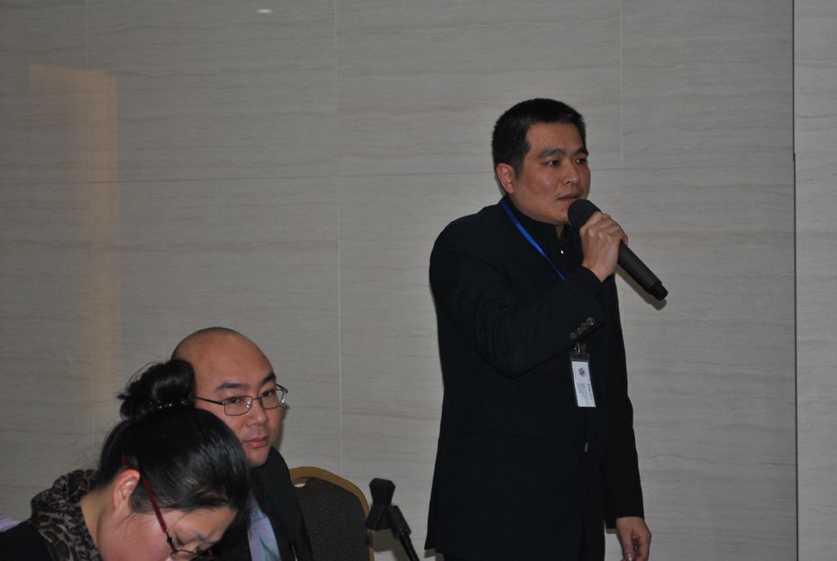 2011,我們HOLD住了
(圖12) 2011,我們HOLD住了
(圖12)