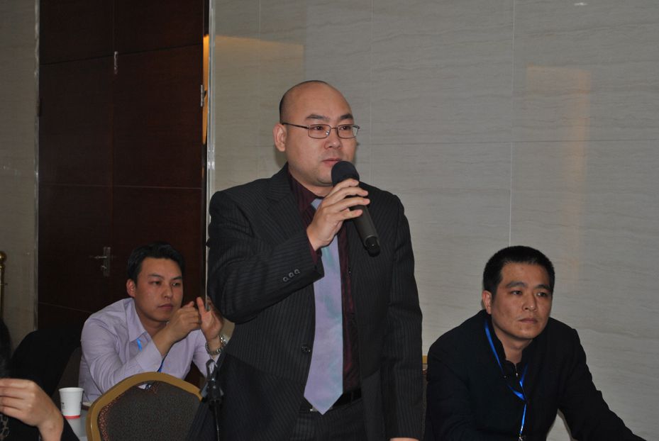 2011,我們HOLD住了
(圖9) 2011,我們HOLD住了
(圖9)