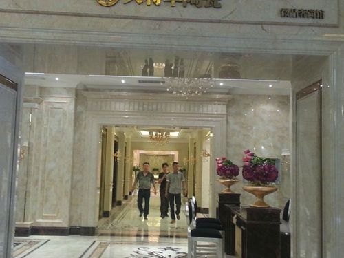 大將軍奢尚殿閃耀陶博 印證強勢品牌魅力
(圖8) 大將軍奢尚殿閃耀陶博 印證強勢品牌魅力
(圖8)