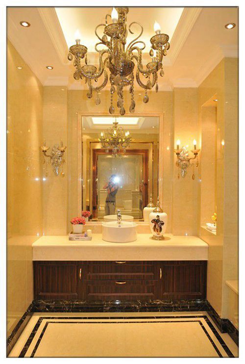 震撼奢尚殿堂 璀璨品牌新風采
(圖11) 震撼奢尚殿堂 璀璨品牌新風采
(圖11)