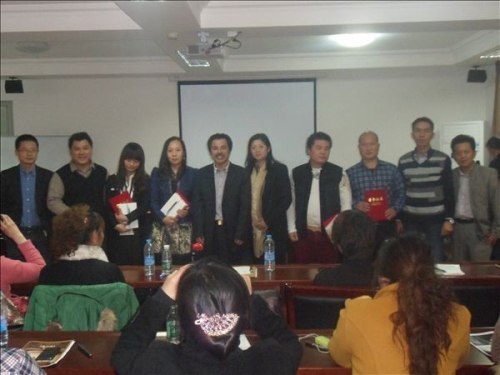 攜手奮進 共創輝煌 大將軍陶瓷北京經銷商懇談會圓滿舉行
(圖3) 攜手奮進 共創輝煌 大將軍陶瓷北京經銷商懇談會圓滿舉行
(圖3)