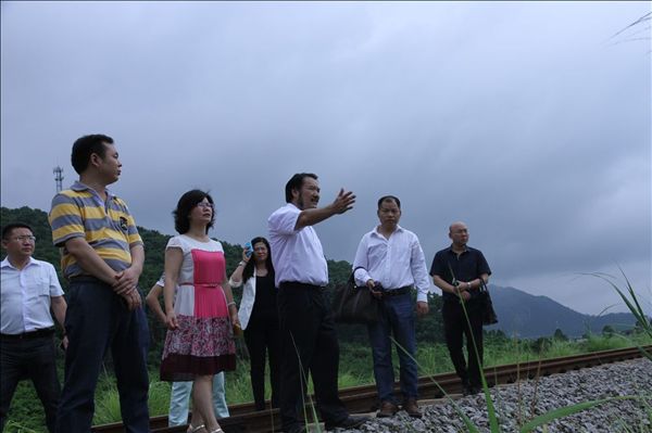 將軍企業1800畝陶瓷基地項目簽約儀式圓滿舉行
(圖7)