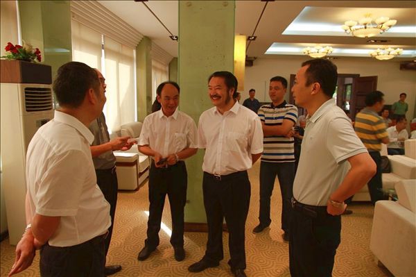 將軍企業1800畝陶瓷基地項目簽約儀式圓滿舉行
(圖5)