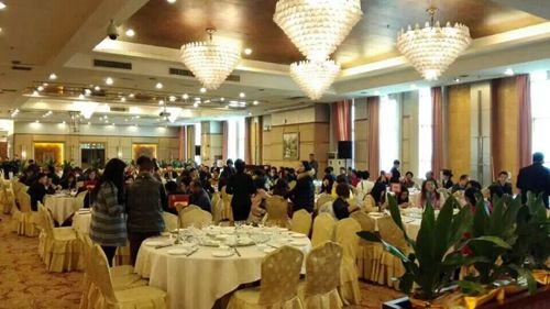 固本強基,把握機遇——將軍企業2015年開年大會圓滿成功
(圖8) 固本強基,把握機遇——將軍企業2015年開年大會圓滿成功
(圖8)