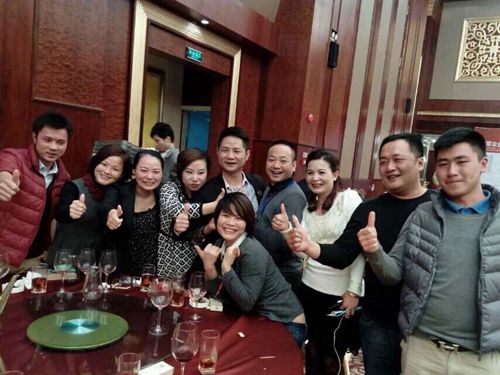 【峰會一線】大將軍陶瓷2015合作伙伴峰會暨新品發布會圓滿成功
(圖21) 【峰會一線】大將軍陶瓷2015合作伙伴峰會暨新品發布會圓滿成功
(圖21)