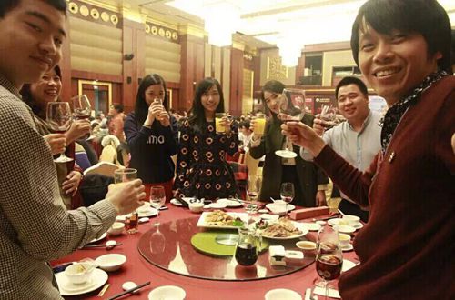 【峰會一線】大將軍陶瓷2015合作伙伴峰會暨新品發布會圓滿成功
(圖22) 【峰會一線】大將軍陶瓷2015合作伙伴峰會暨新品發布會圓滿成功
(圖22)