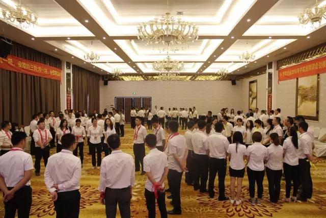 感恩2016|期待2017
(圖15) 感恩2016|期待2017
(圖15)