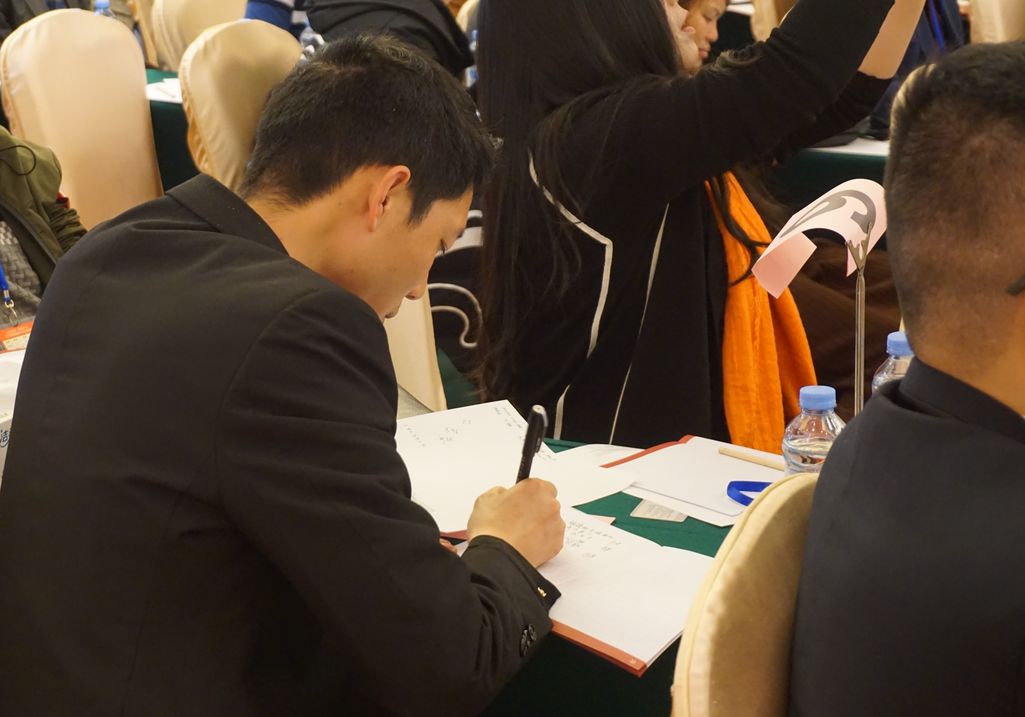 順勢突圍·破局騰飛丨大將軍陶瓷2018經銷商年會暨總部開業盛典成功舉辦!
(圖16) 順勢突圍·破局騰飛丨大將軍陶瓷2018經銷商年會暨總部開業盛典成功舉辦!
(圖16)